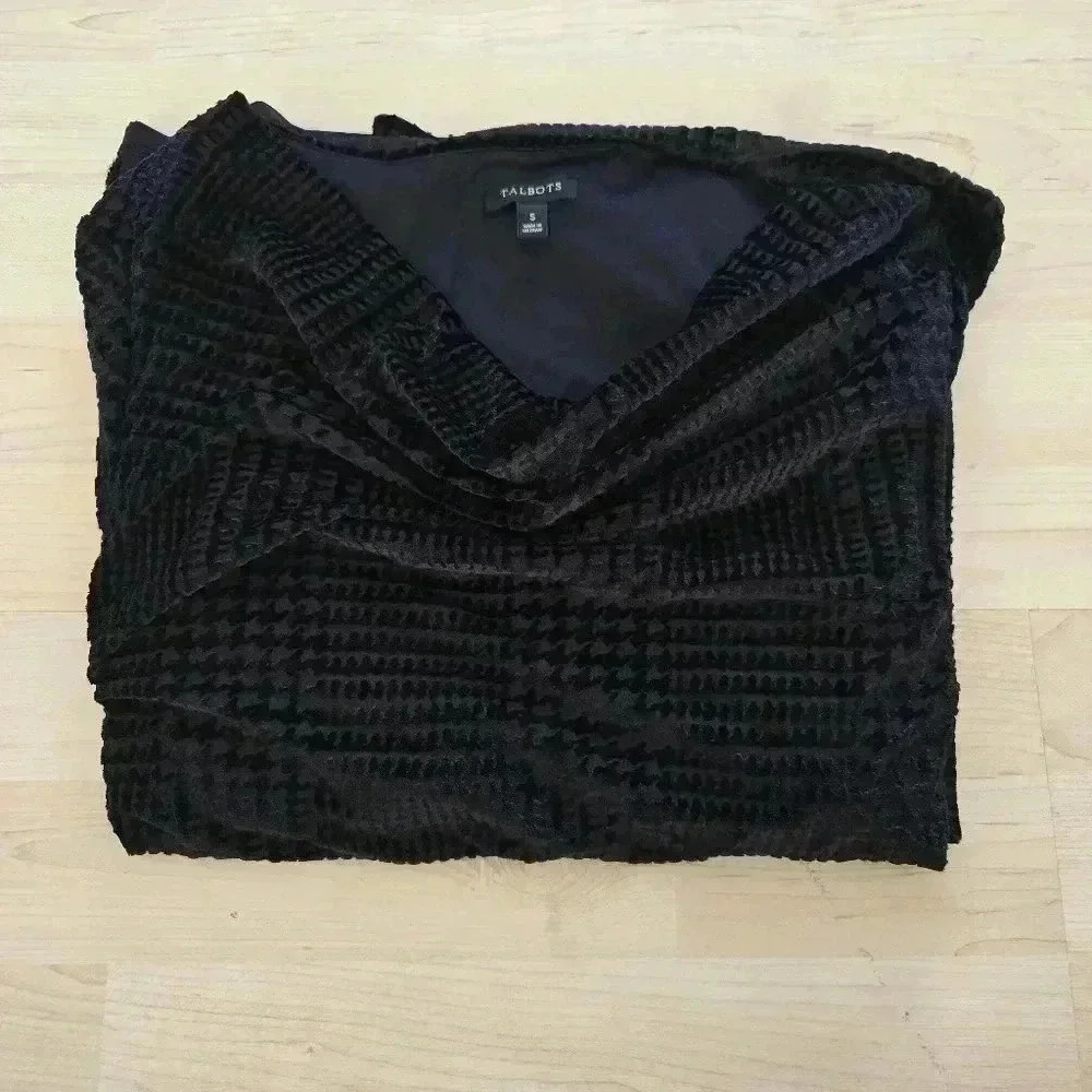 Talbots black velvet top size small